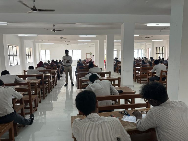 B.Pharm classroom lecture Tamil Nadu